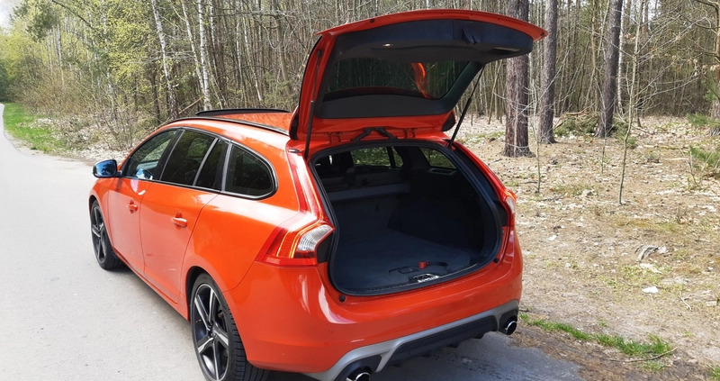 Volvo V60 cena 69999 przebieg: 173000, rok produkcji 2015 z Lubartów małe 172